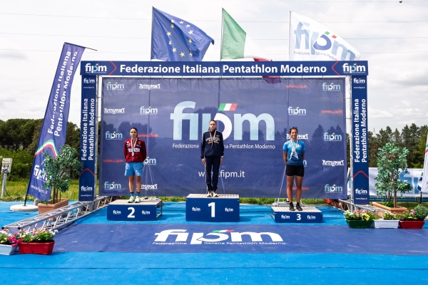 Rinaudo Alice SeniorG.S. FIAMME ORO, Montecchia Ludovica SeniorC.S. AERONAUTICA, Pieralli Giulia SeniorA.S.D. NINJA CAVE OstacoliCAMPIONATO ITALIANO ASSOLUTO di ODMaschile e FemminileMontelibretti 9-10 maggio 2026Foto D. Montano / DBM - Deepbluemedia