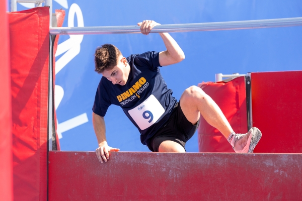 Marco Ciamaglia - DINAMO TRIATHLON A.S.D. in gara nei Ostacoli
CAMPIONATO ITALIANO JUNIOR PENTATHLON MODERNO
Maschile e Femminile
Roma – Montelibretti 17-19 aprile 2026
Foto D. Montano / DBM - Deepbluemedia