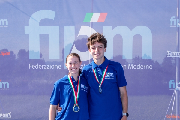 Denis Agavriloaie - CS Esercito, Annachiara Allara - A.S.D. JUNIOR ASTI, Campioni Italiani Junior Podio
CAMPIONATO ITALIANO JUNIOR PENTATHLON MODERNO
Maschile e Femminile
Roma – Montelibretti 17-19 aprile 2026
Foto D. Montano / DBM - Deepbluemedia