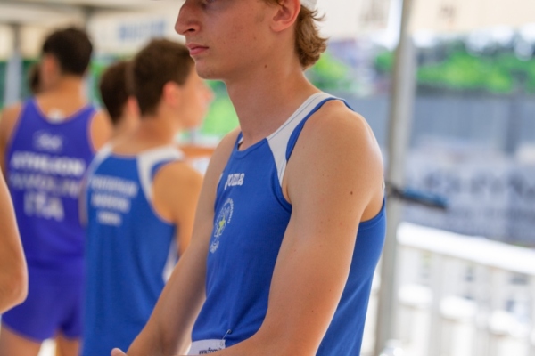 U19-279