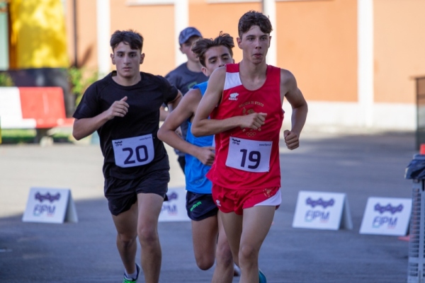 U19-310
