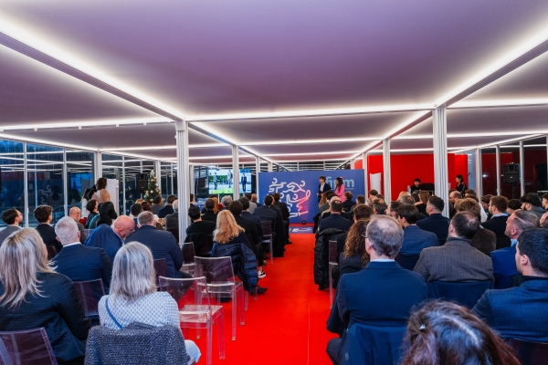 1_20251218_DMon_A258233