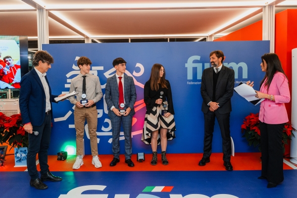 1_20251218_DMon_A258247