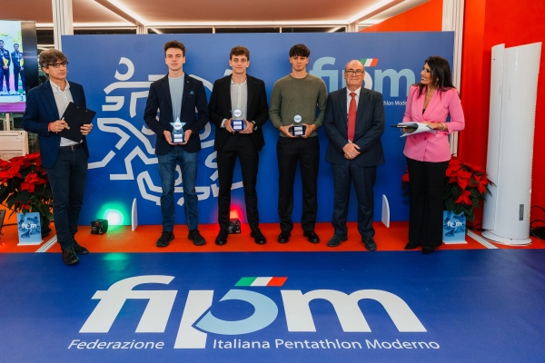 1_20251218_DMon_A258290