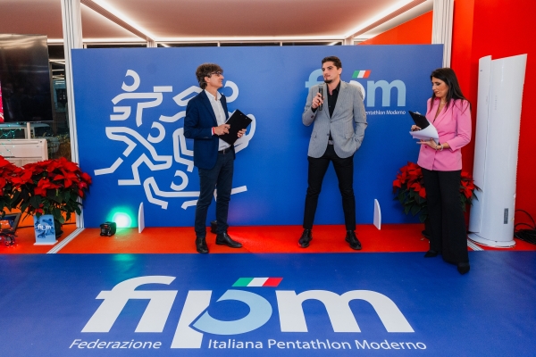 1_20251218_DMon_A258352