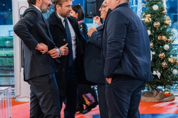 1_20251218_DMon_B250422